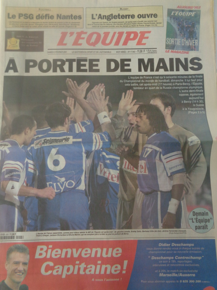 Journal l'équipe 03/02/2001 À portée de mains - France / Égypte demi-finale - Hand Ball - Journal L'Équipe authentique - Revue Vintage