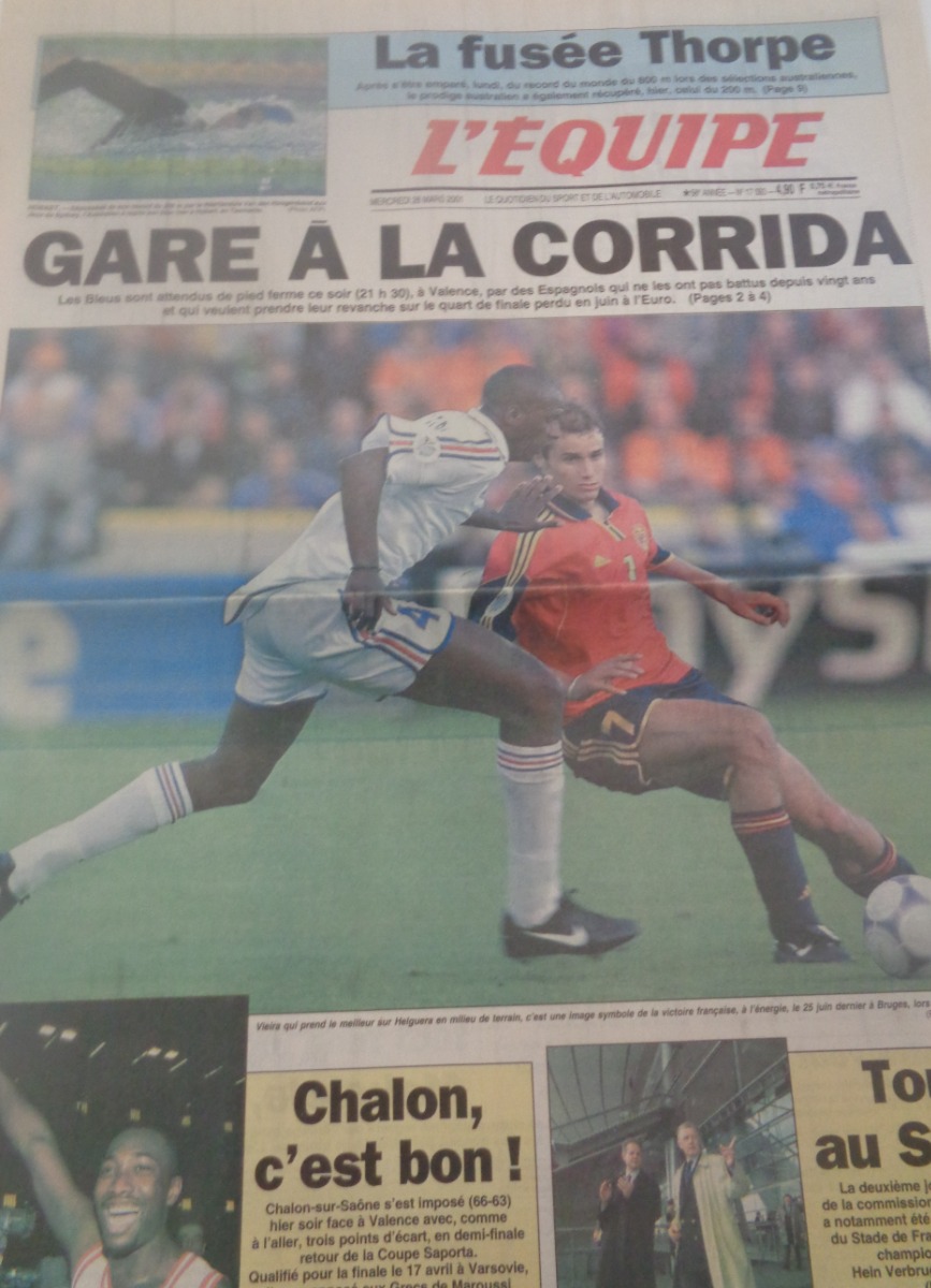 Journal l'équipe 28/03/2001 Gare à la corrida - France / Espagne - Football - Journal L'Équipe authentique - Revue Vintage