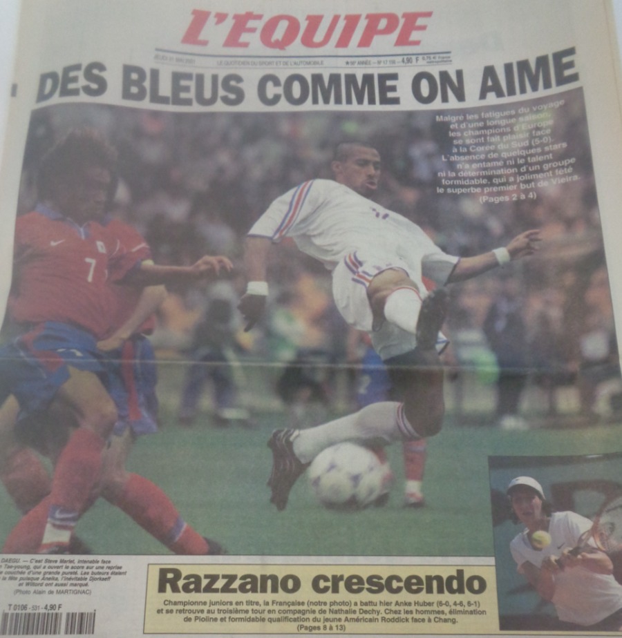 Journal l'équipe 31/05/2001 Des bleus comme on aime face a la Corée du Sud - Football - Journal L'Équipe authentique - Revue Vintage