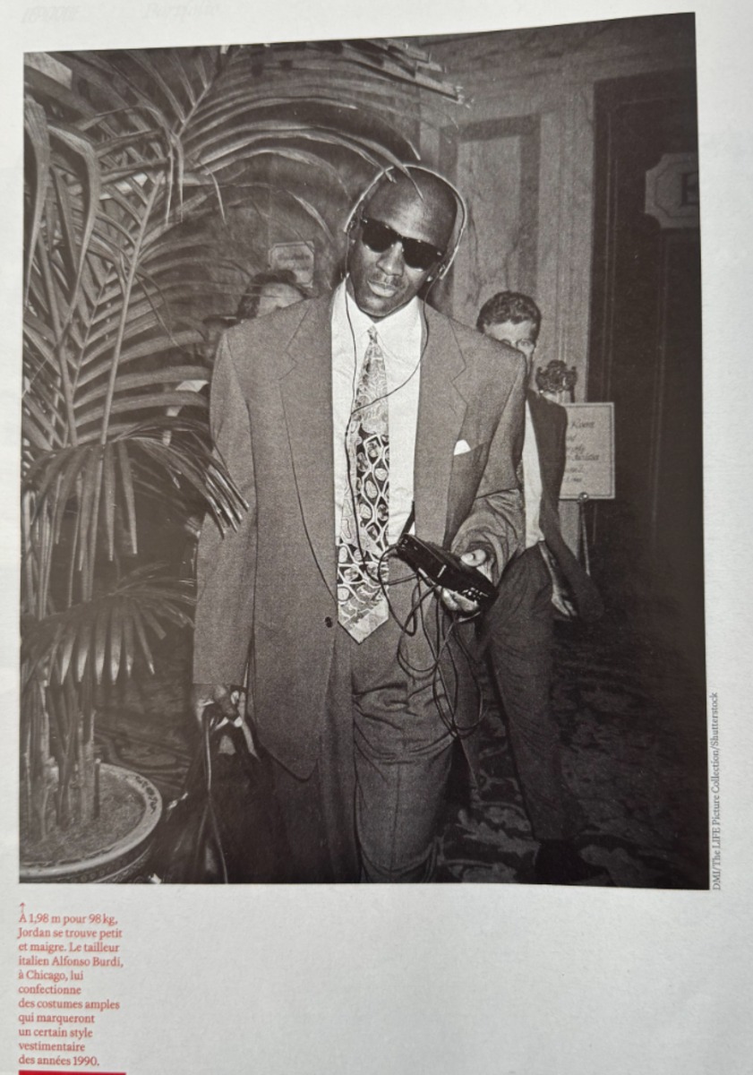 Magazine l'équipe 2025 - N° spécial NBA Super Héros - Michael Jordan ,Victor Wembanyama , Basket - Vue 4 - Journal L'Équipe