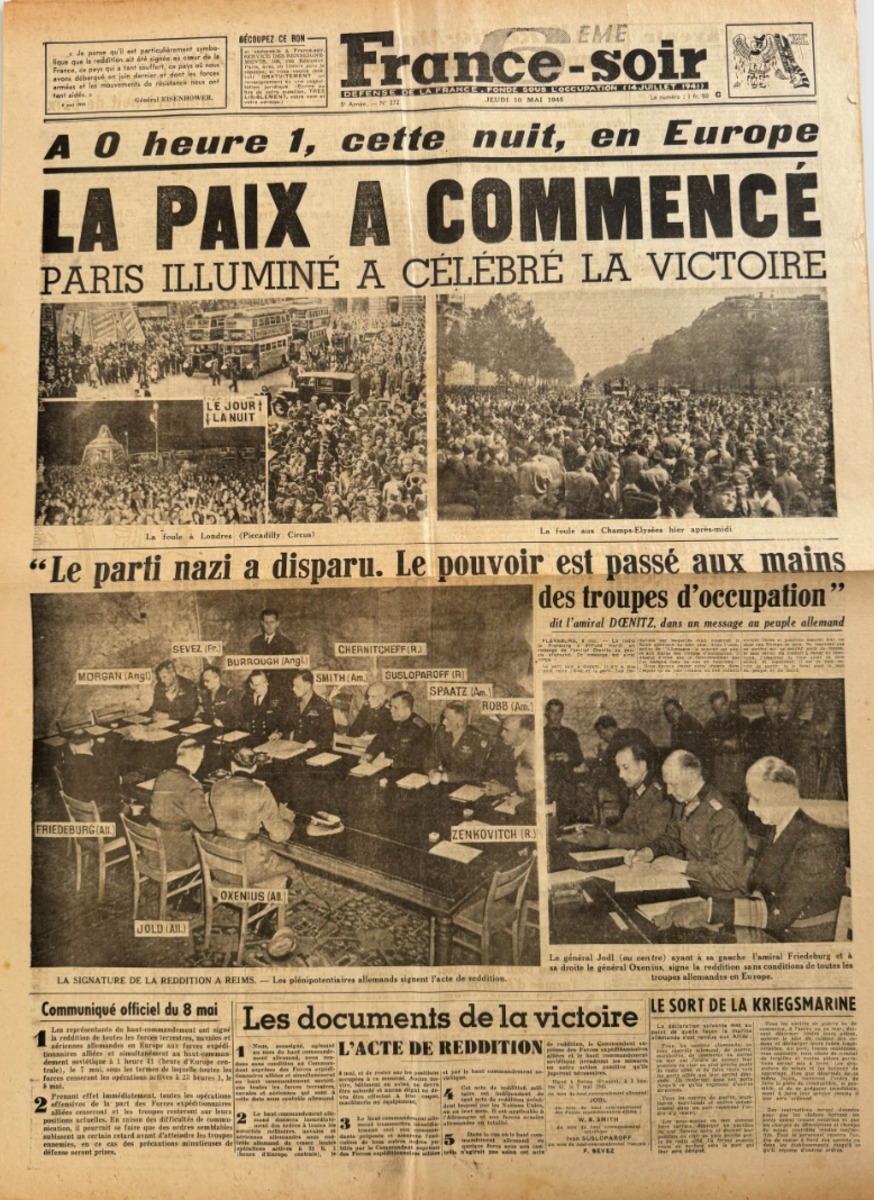 Journal France soir 10 mai 1945 A 0 H 1 minute cette nuit La paix a commencé - Fin de la 2eme guerre mondiale - WW2 - Guerre authentique - Revue Vintage